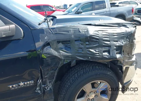 2017 Chevrolet Silverado 1500 1Lt z USA, uszkodzony, nr VIN 3GCPCREC4HG474845